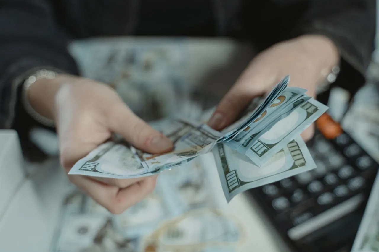 3 rekomendasi tempat sewa dump truck Kabupaten Magetan terpercaya untuk berbagai kebutuhan proyek