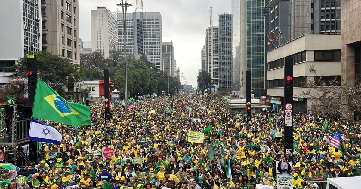 Kubu kanan Brasil jadikan tanggal 7 September untuk bela André Mendonça dan bidik Alcolumbre