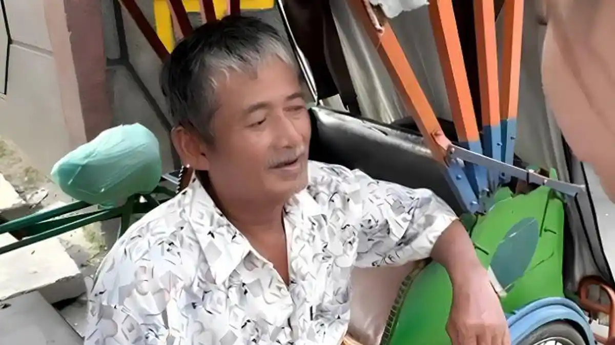 Aksi dermawan Jestham bantu pengemudi becak tua di Medan viral di media sosial