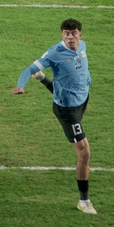 Alan Matturro, bek tengah berbakat asal Uruguay yang bersinar di kompetisi Eropa