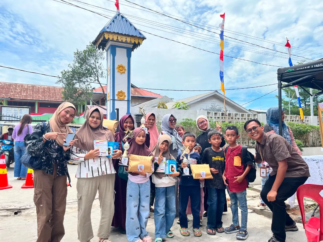 Anak-anak Rumah Literasi Sicanang borong tiga juara lomba mewarnai Hari Anak Nasional 2026