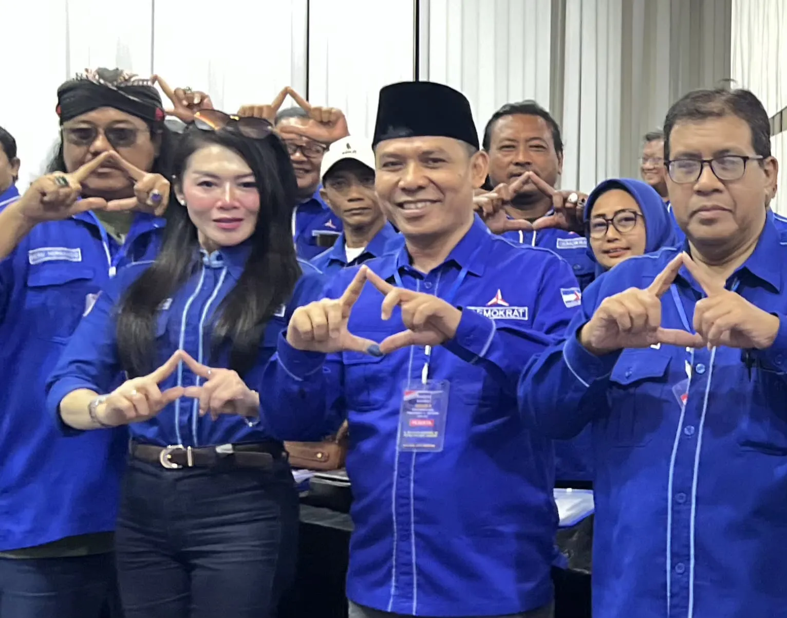 Analisis kecenderungan konsolidasi Partai Demokrat Sragen di bawah kepemimpinan Budiono Rahmadi