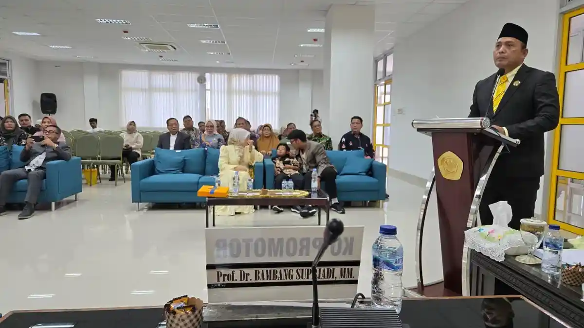 Kisah inspiratif Ketua DPRD Serang Bahrul Ulum yang sukses raih gelar doktor dari anak petani