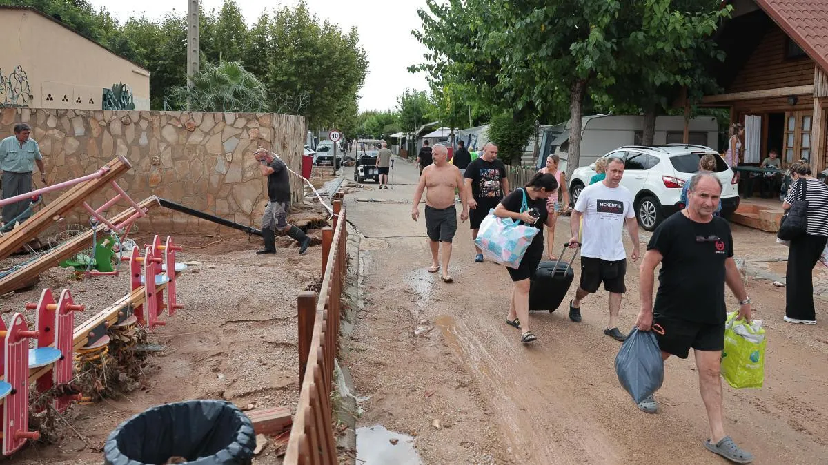 Banjir bandang melanda wilayah Costa Daurada di Spanyol dan memicu protes warga