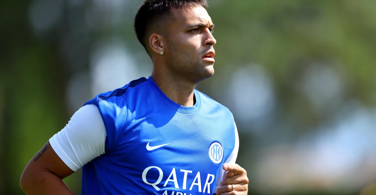 Barcelona incar Lautaro Martinez sebagai target utama transfer pengganti Julian Alvarez
