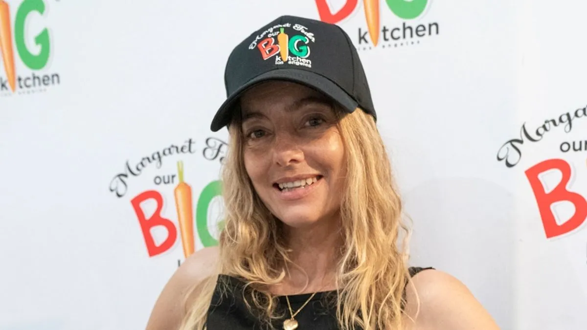 Bijou Phillips tampil bugar usai jalani transplantasi ginjal kedua