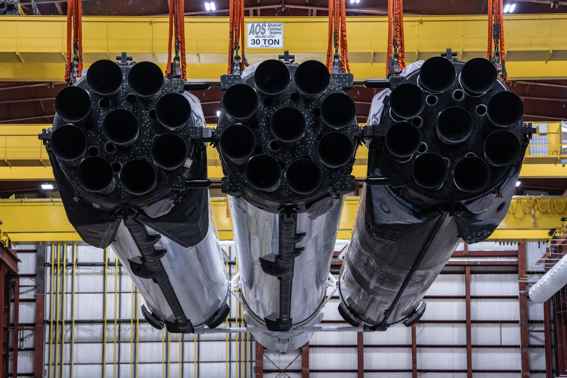 Bintang S301 mengorbit lubang hitam Sagittarius A dengan rekor kecepatan