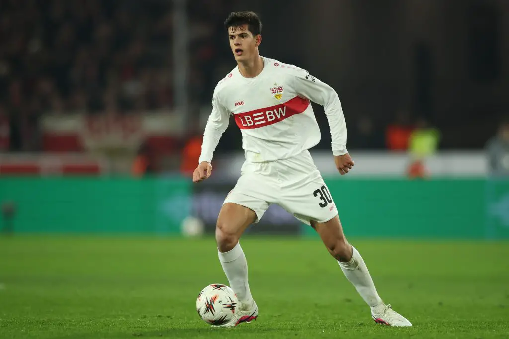 Brighton resmi rekrut Chema Andres dari VfB Stuttgart senilai 20 juta euro