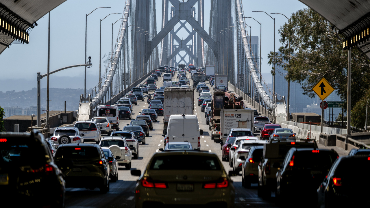 California jadi negara bagian pertama wajibkan ban hemat energi untuk kendaraan