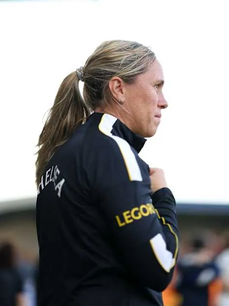 Camille Abily puji lini serang Chelsea usai Melvine Malard cetak dua gol