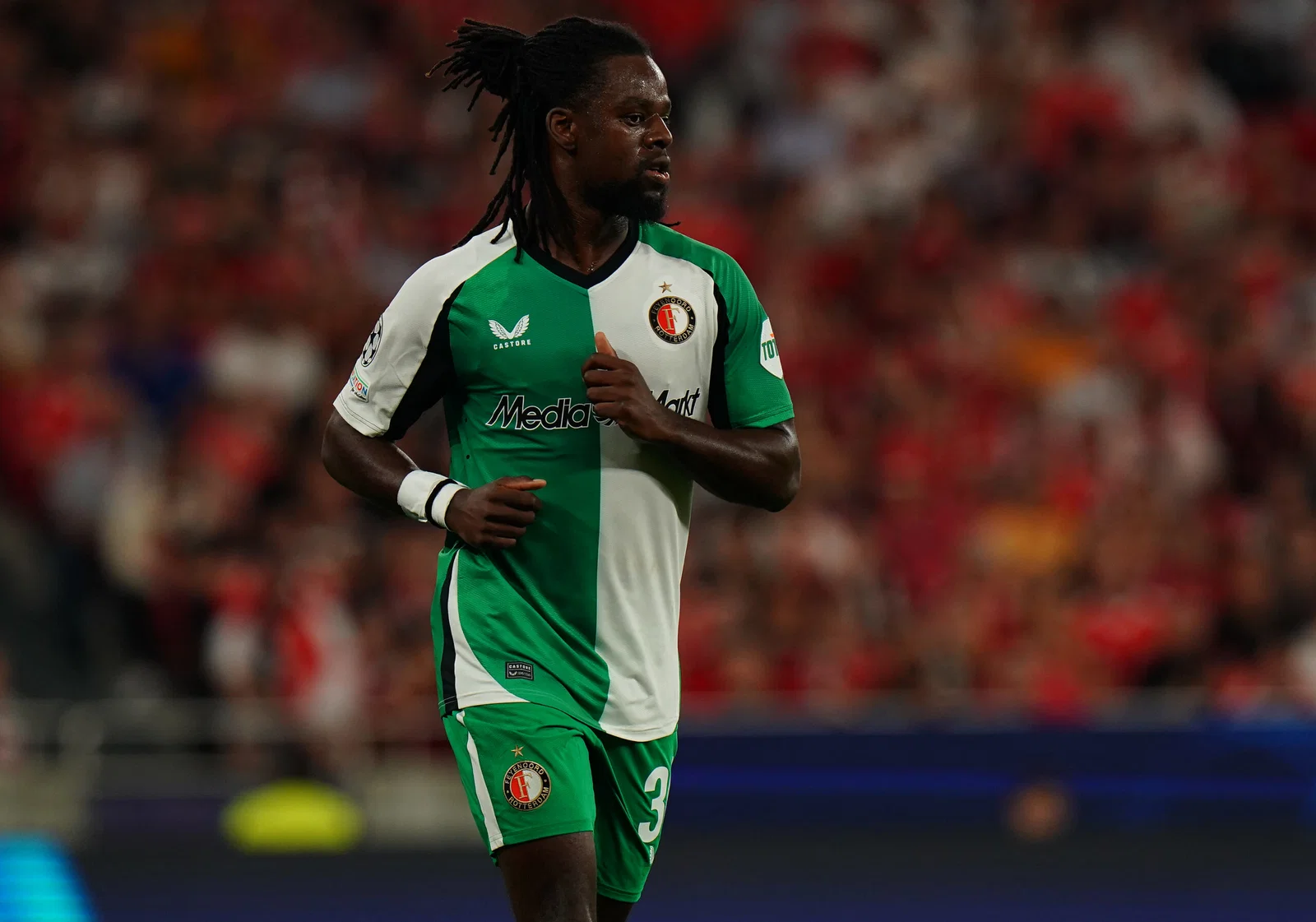 Jordan Lotomba jalani tes medis di Celtic setelah sepakat pindah dari Feyenoord