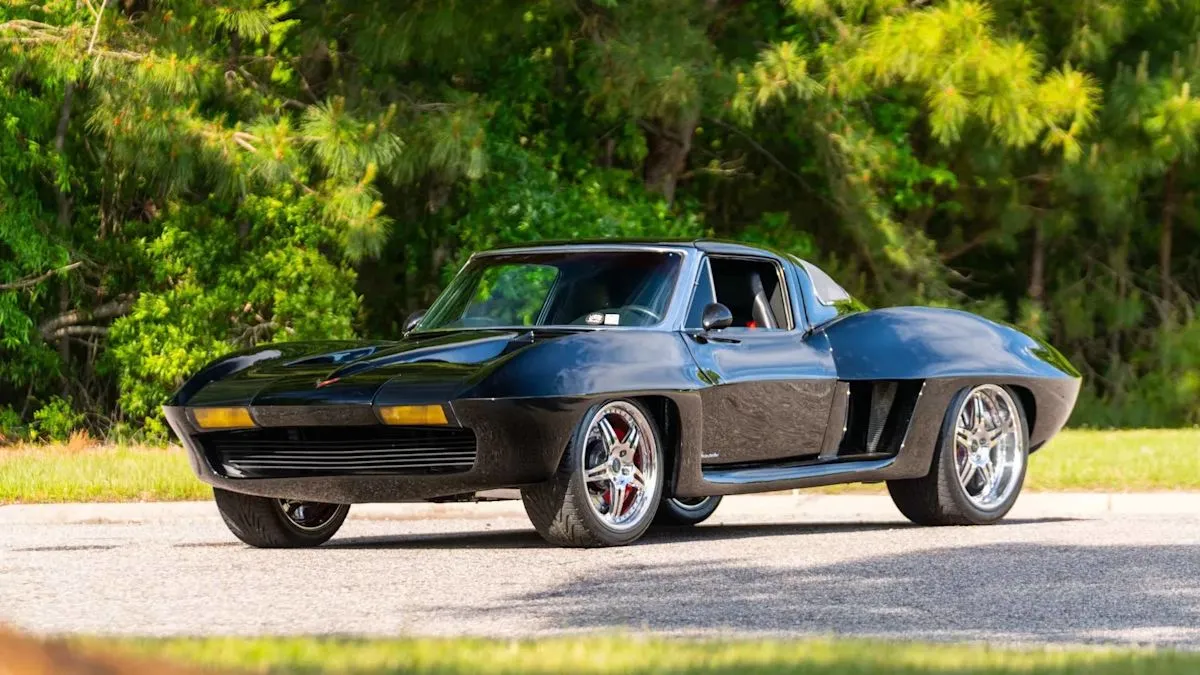 Chevrolet Corvette 1963 modifikasi mesin tengah terjual seharga Rp1 miliar