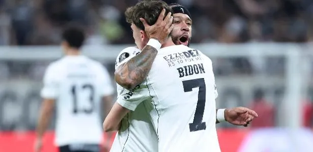 Pemain Corinthians merayakan kemenangan dramatis atas Rosario Central di ajang Copa Libertadores