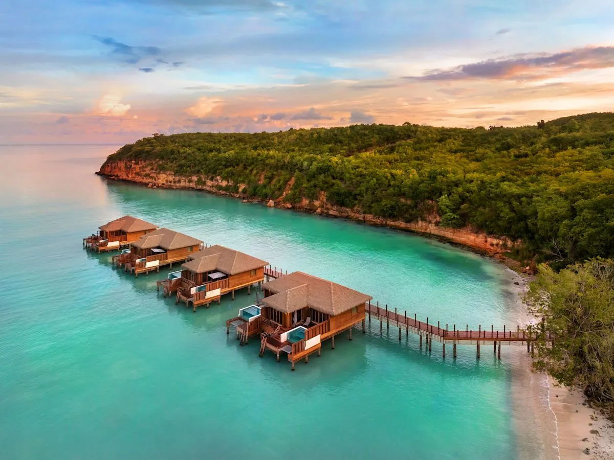 Daftar 5 resor overwater bungalow terbaik di Karibia untuk bulan madu