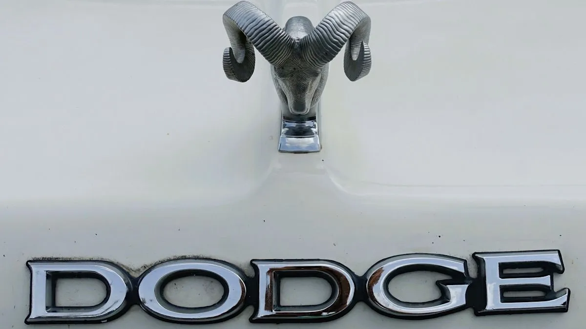 Deretan mobil bekas Dodge kompak dan SUV menawarkan harga terjangkau berkat depresiasi tinggi