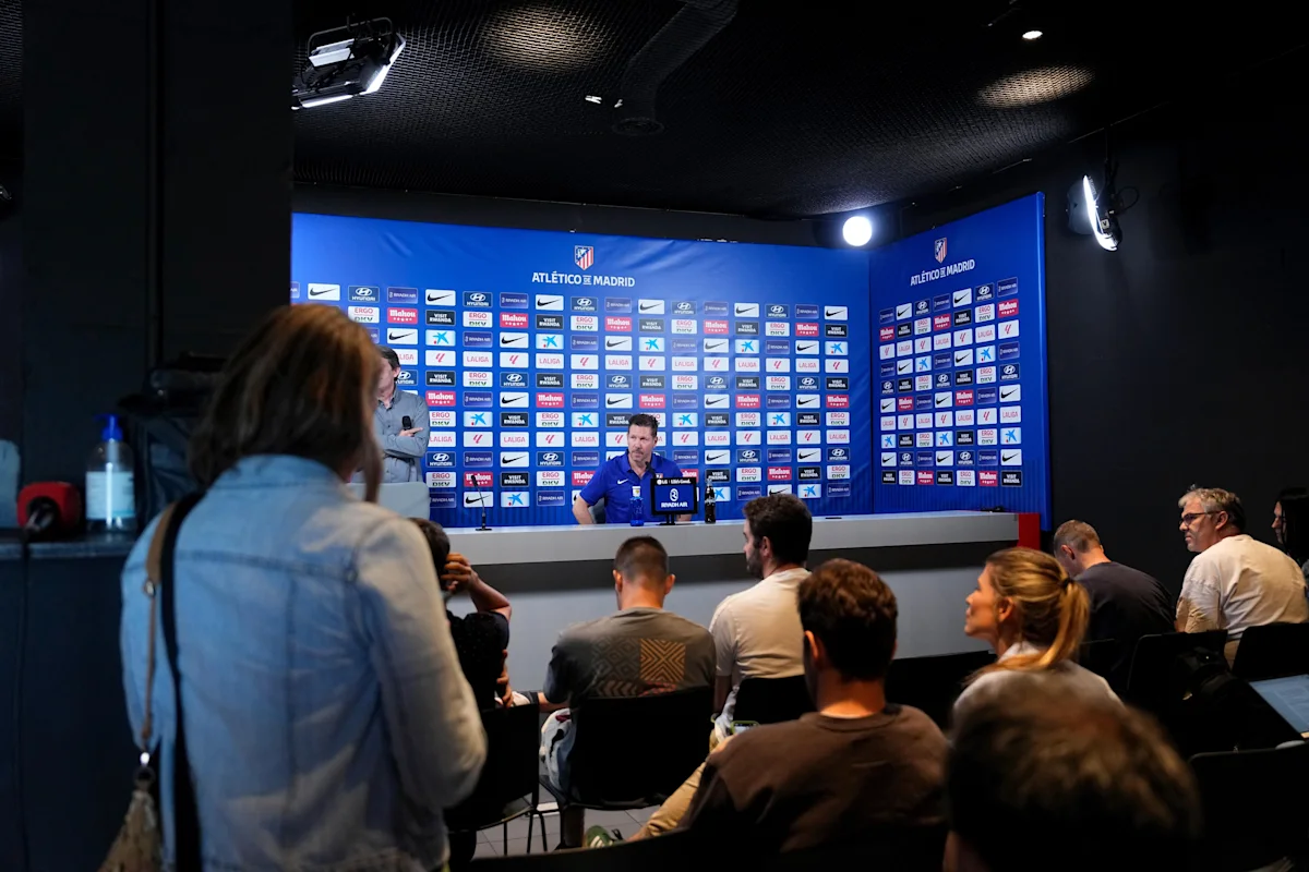 Diego Simeone pastikan Julian Alvarez siap tampil bersama Atletico Madrid
