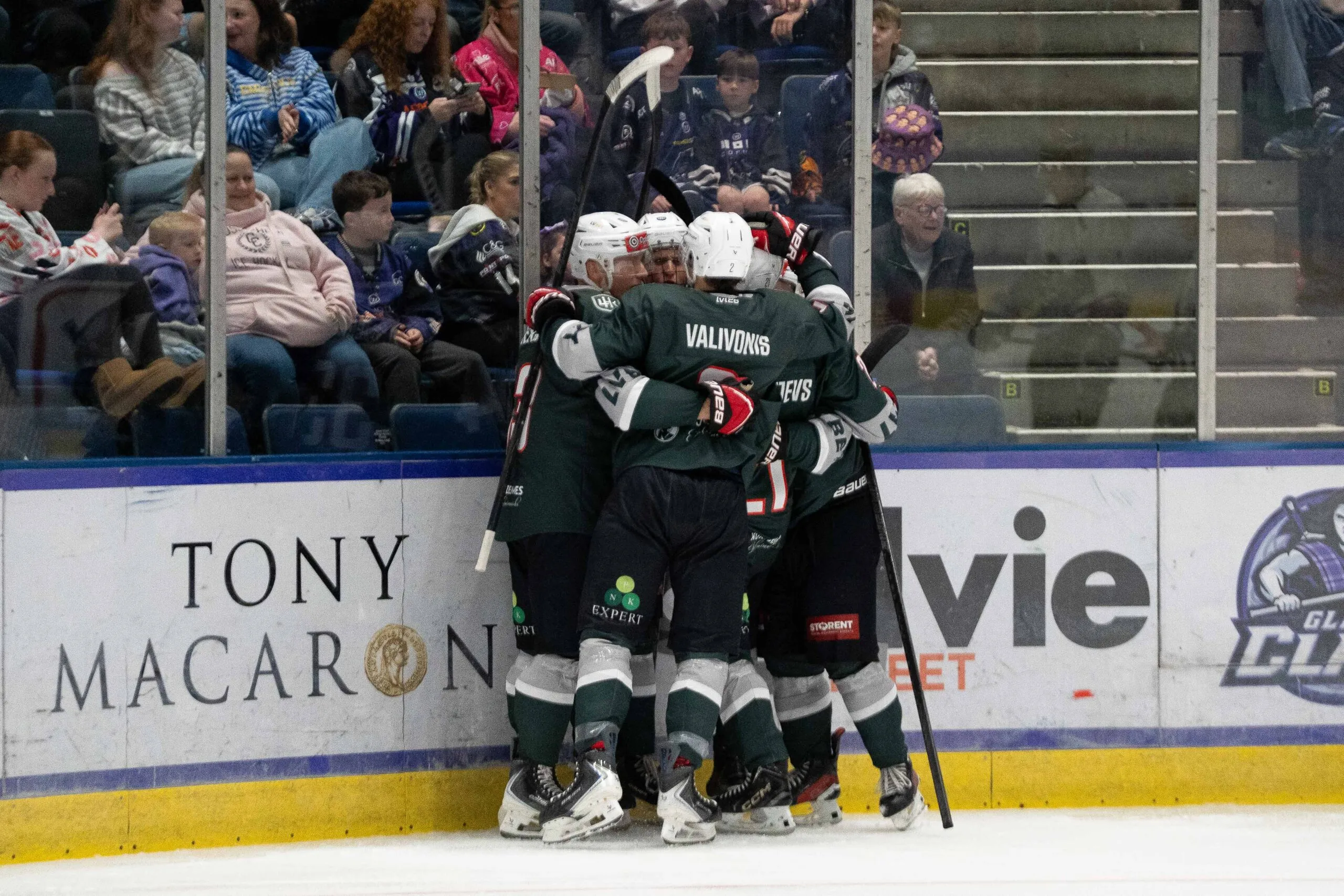 Dundee Stars siap menjamu HK Liepaja dalam laga pramusim hoki es di kandang