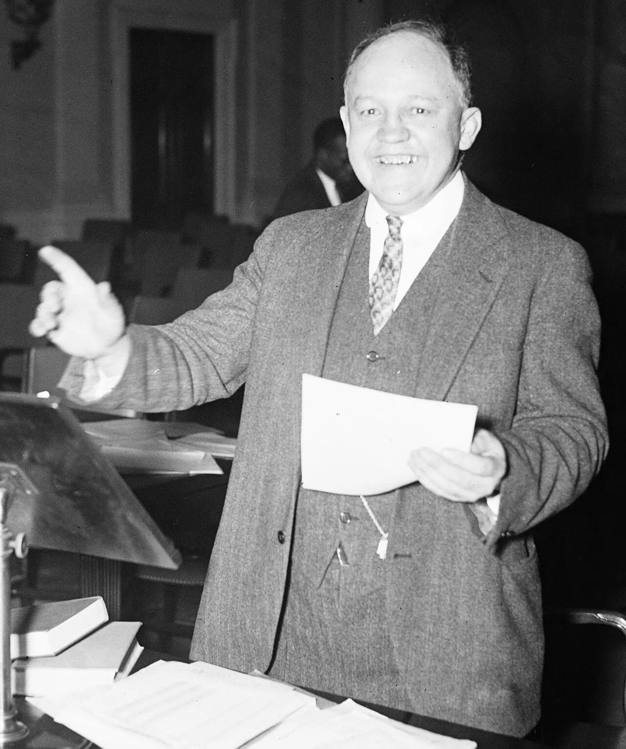 Edwin E. Witte merancang Undang-Undang Jaminan Sosial yang mengubah kesejahteraan masyarakat