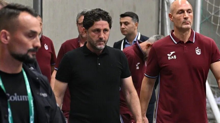 Fatih Tekke tetap melatih Trabzonspor setelah pengunduran diri ditolak