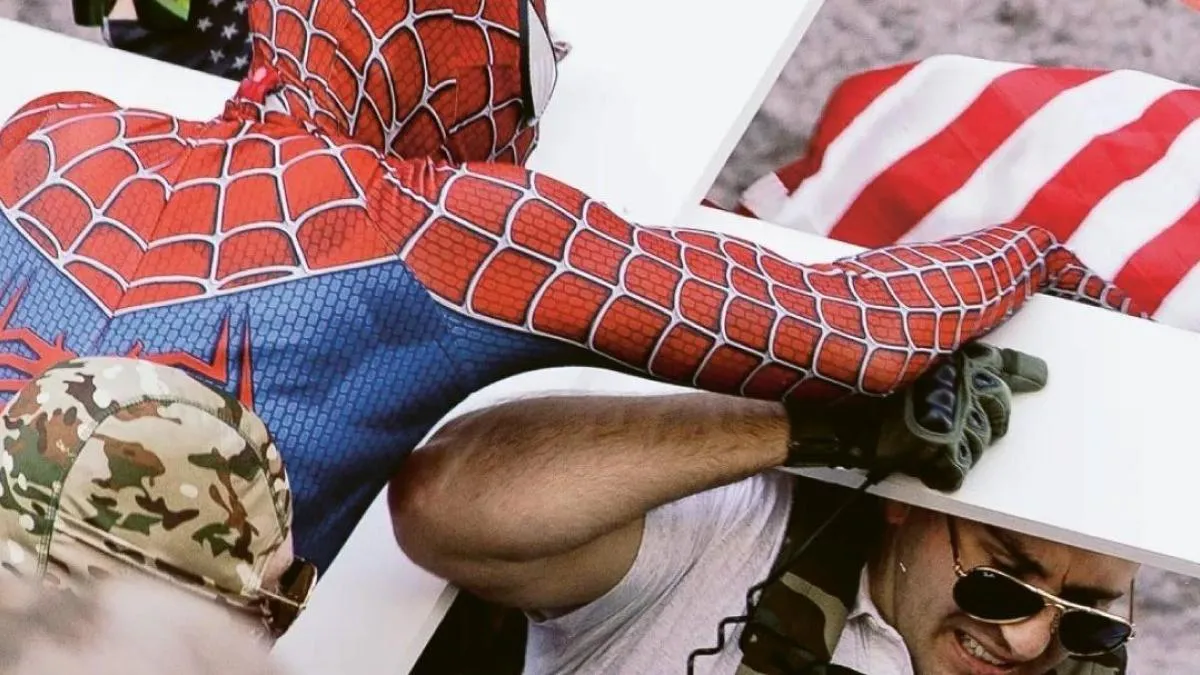 Fenomena unik kembali bekerja dari kisah gadis botol hingga aksi Spiderman