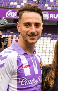 Fernando Calero memperkuat lini pertahanan Málaga CF sebagai bek tengah berpengalaman di Liga Spanyol