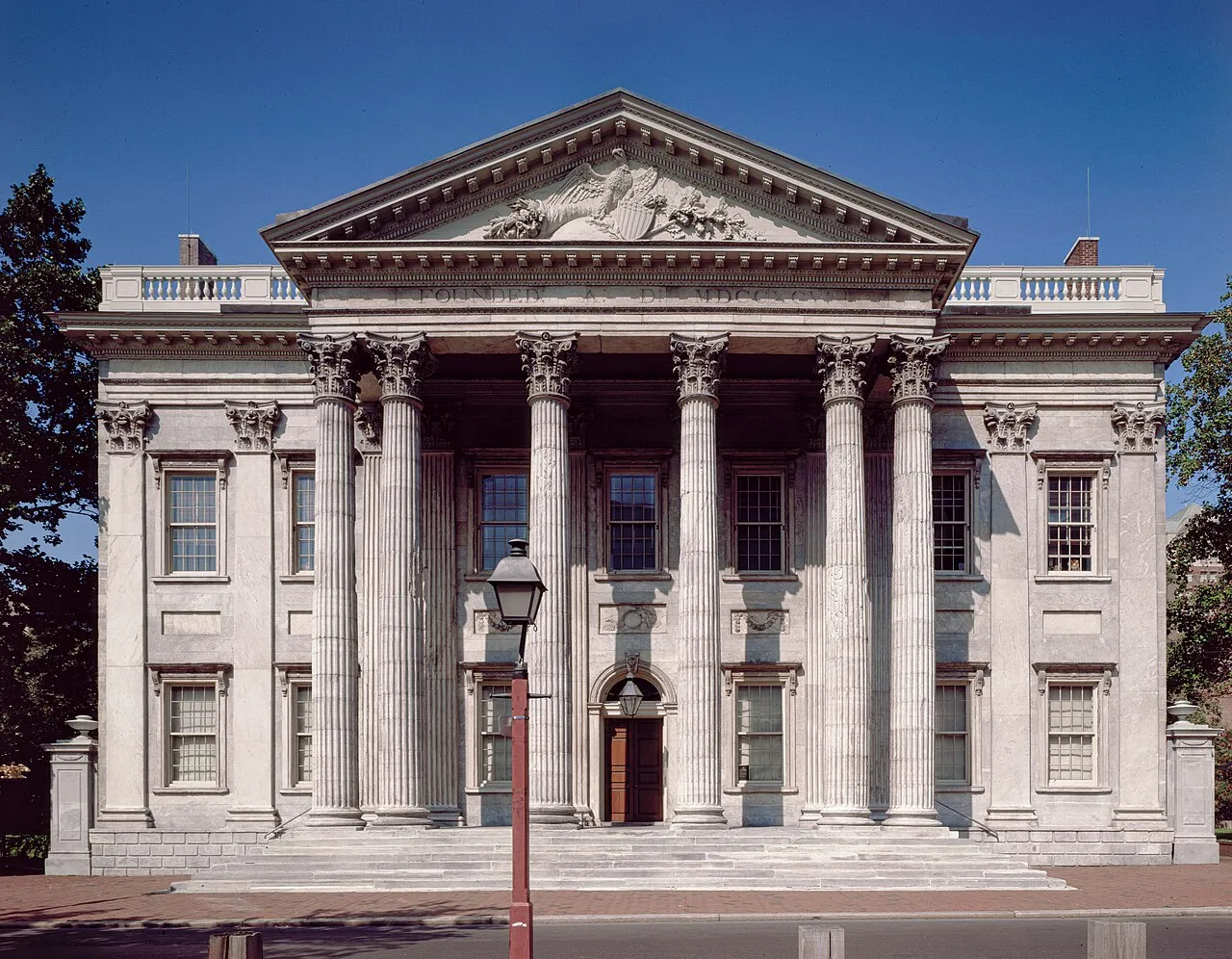 Gedung First Bank of the United States di Philadelphia, mahakarya arsitektur klasik awal Amerika