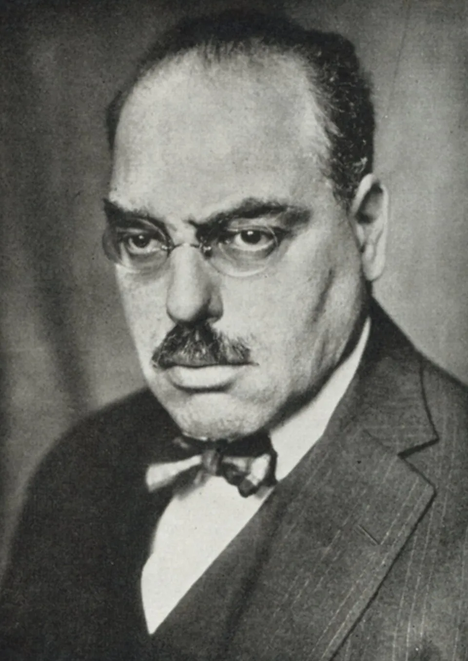 Rudolf Hilferding, ekonom Marxis terkemuka dan teoretikus Partai Demokrat Sosial Jerman
