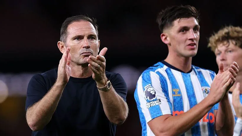 Manajer Coventry City Frank Lampard di pinggir lapangan Liga Premier
