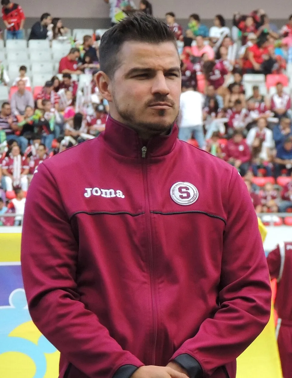 Gabriel Badilla, bek tangguh asal Kosta Rica yang menorehkan prestasi bersama Deportivo Saprissa dan tim nasional.