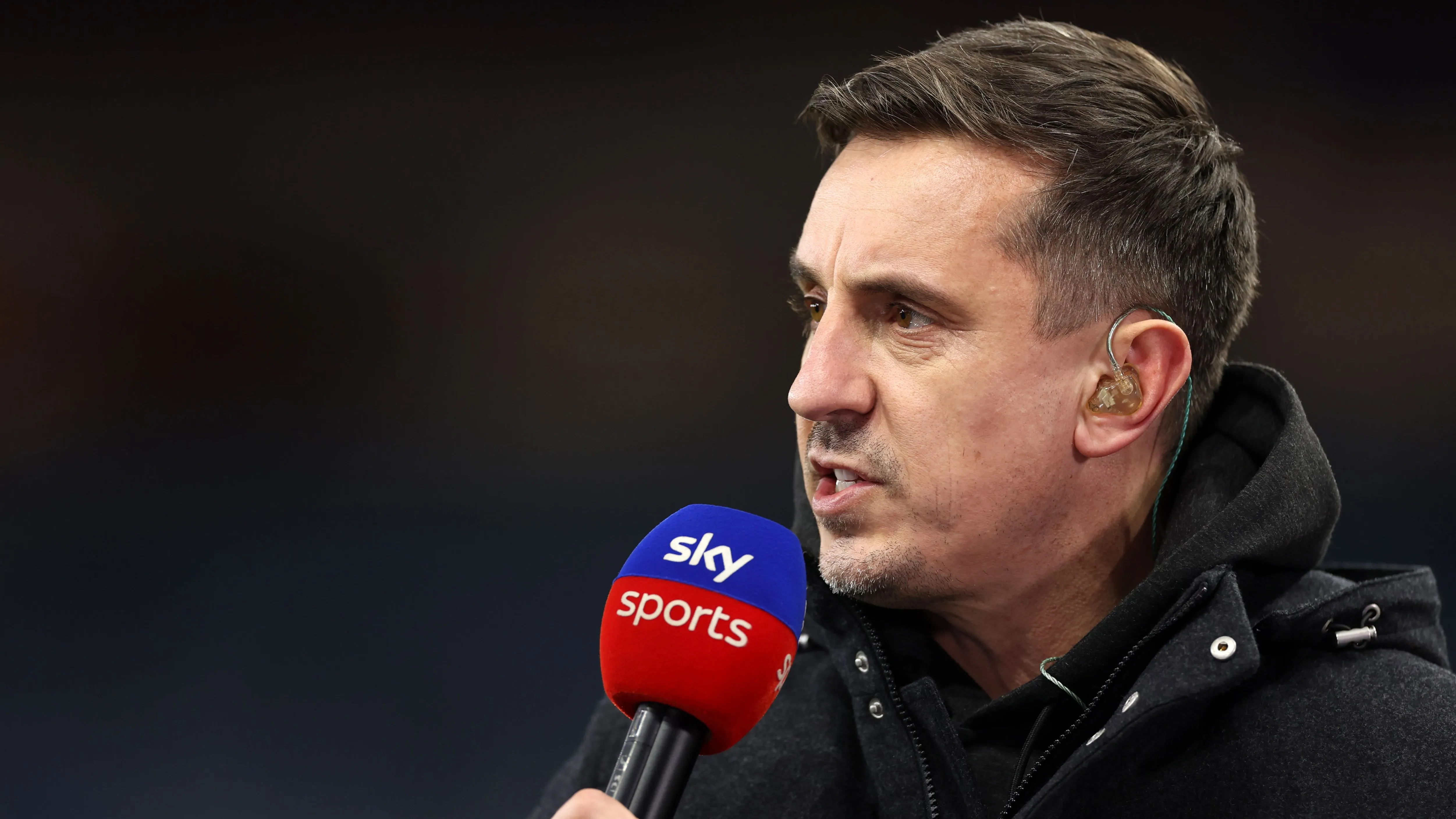 Gary Neville meyakini lini pertahanan solid membuat Arsenal juara Premier League
