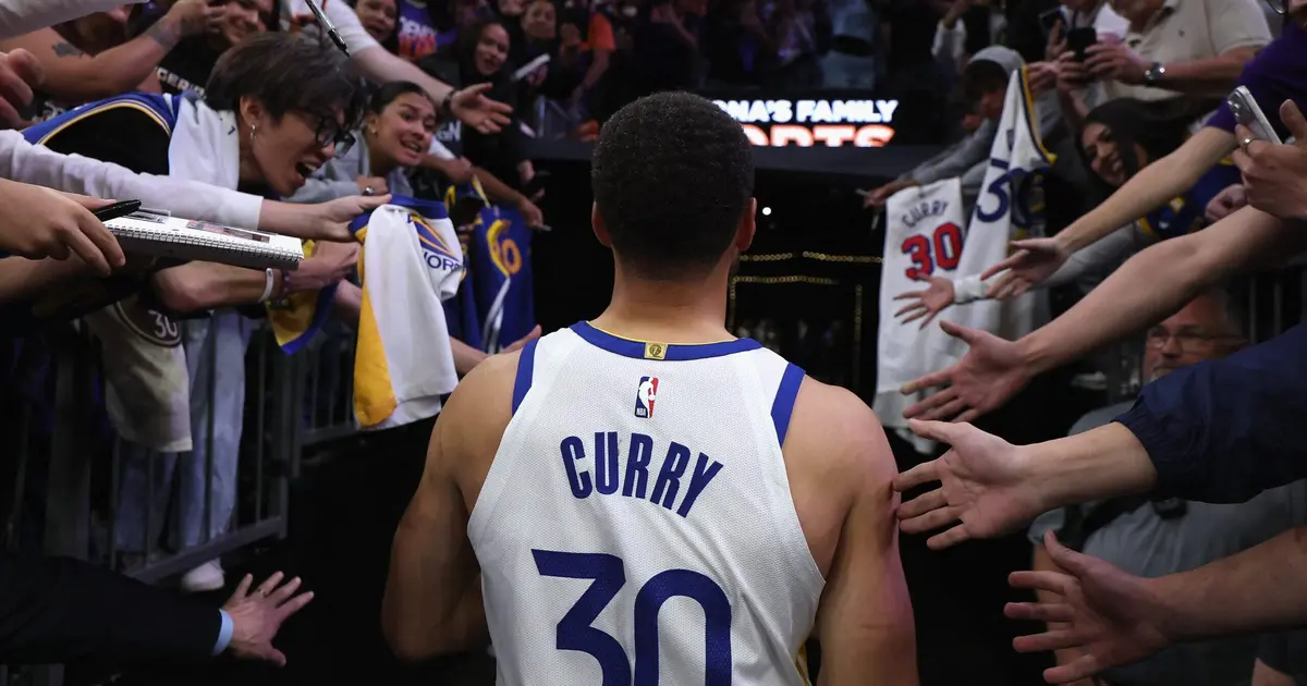 Golden State Warriors siapkan kontrak fantastis untuk Stephen Curry di NBA