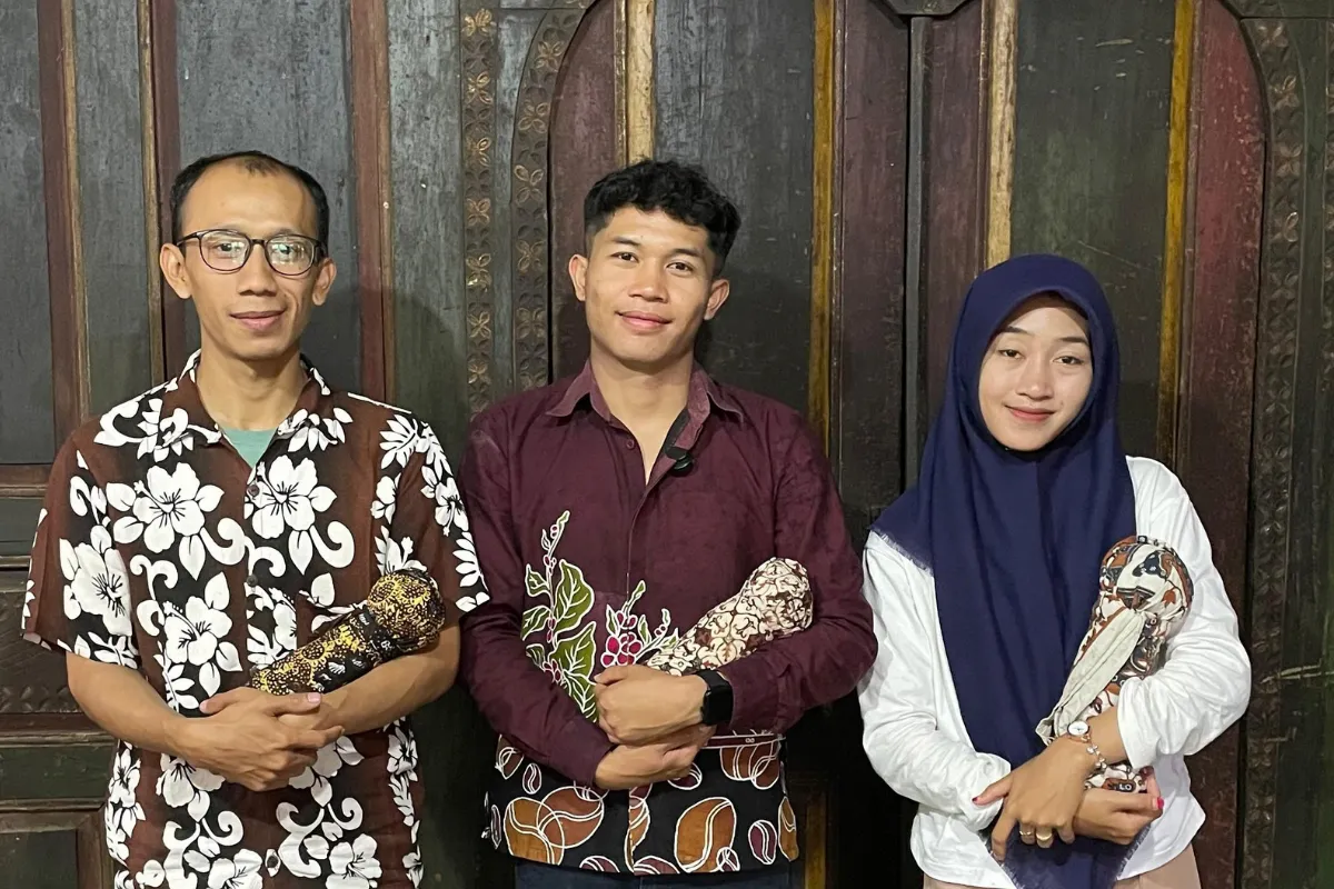 Golek Tholo boneka tradisional dari kain jarik di Desa Wisata Slukatan Wonosobo