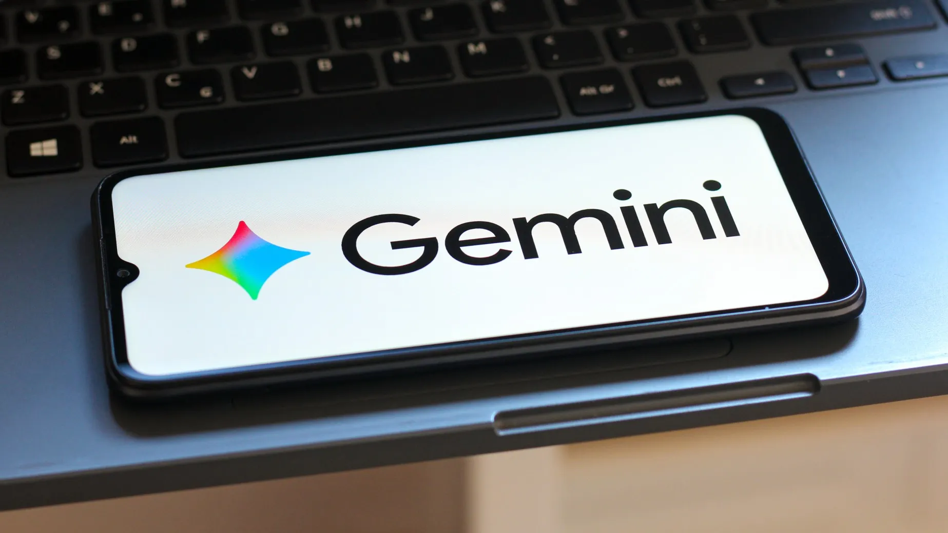 Google luncurkan fitur AI belajar baru di Gemini dan Google Search untuk pelajar