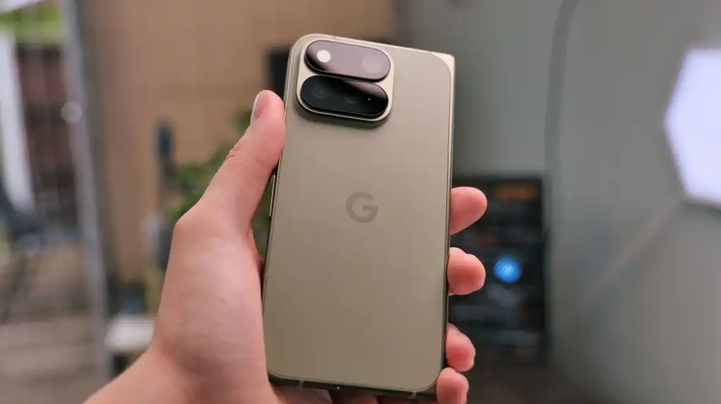 Rendering konsep Google Pixel 12 dengan teknologi baterai mutakhir