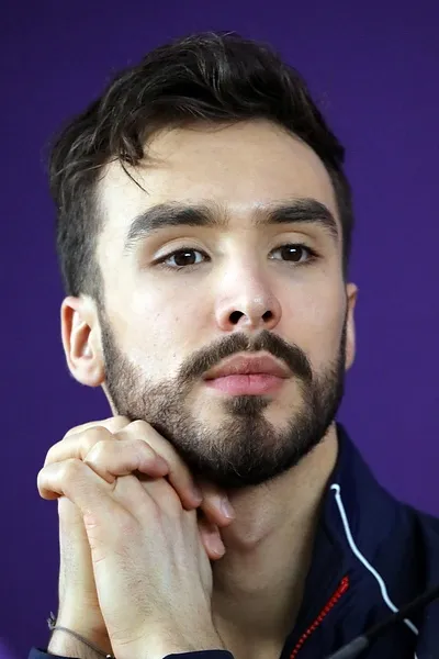 Guillaume Cizeron, atlet ice dancer papan atas dunia dan peraih medali emas Olimpiade