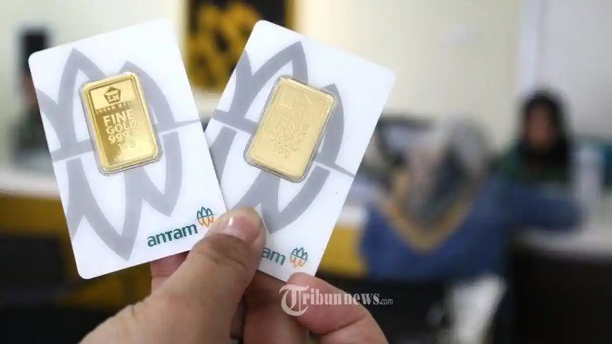 Harga emas Antam kembali anjlok di tengah tren pasar yang fluktuatif