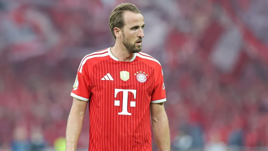 Harry Kane berdiskusi mengenai kontrak baru bersama manajemen Bayern Munich di Allianz Arena