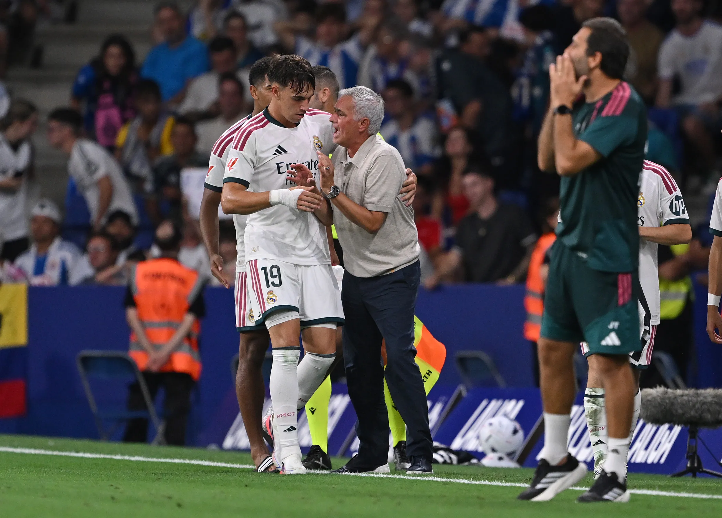 Carlos Espi rayakan gol kemenangan dramatis Real Madrid atas Espanyol