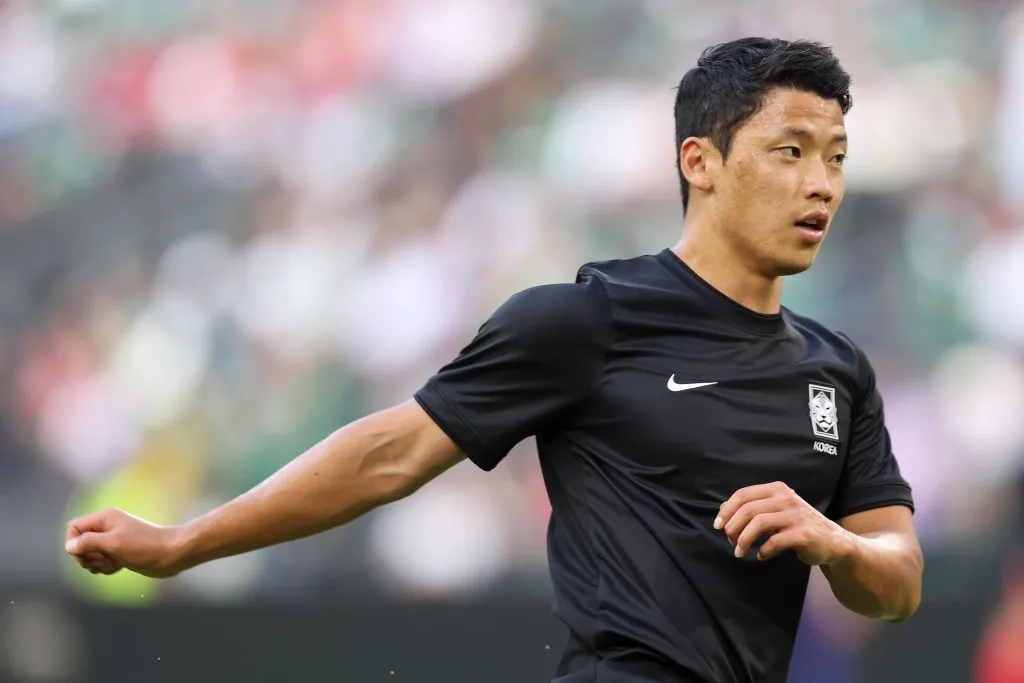 Hee-chan Hwang resmi bergabung dengan Schalke 04 dari Wolverhampton Wanderers