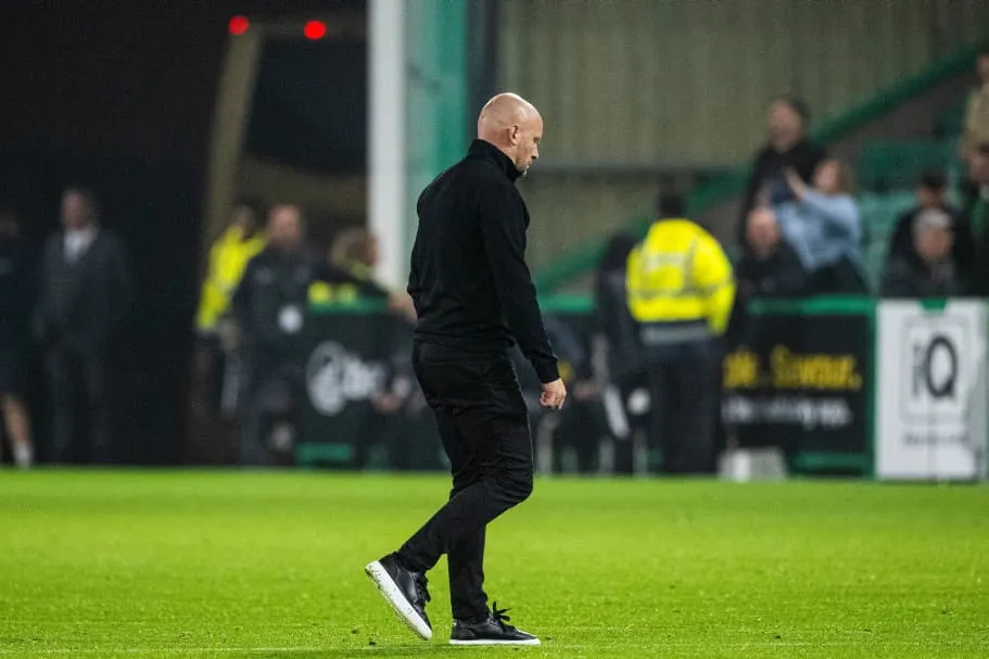 David Gray bela pemain Hibs usai tersingkir dari Conference League