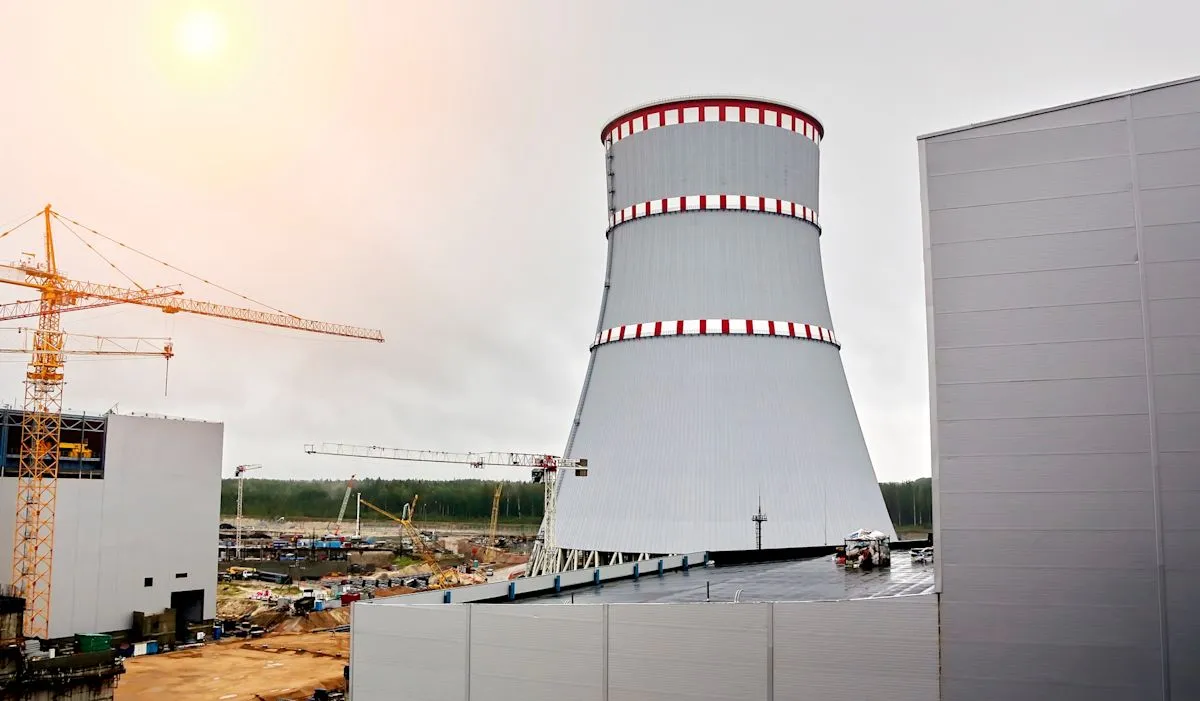 Pemandangan fasilitas pembangkit listrik dan infrastruktur energi bersih