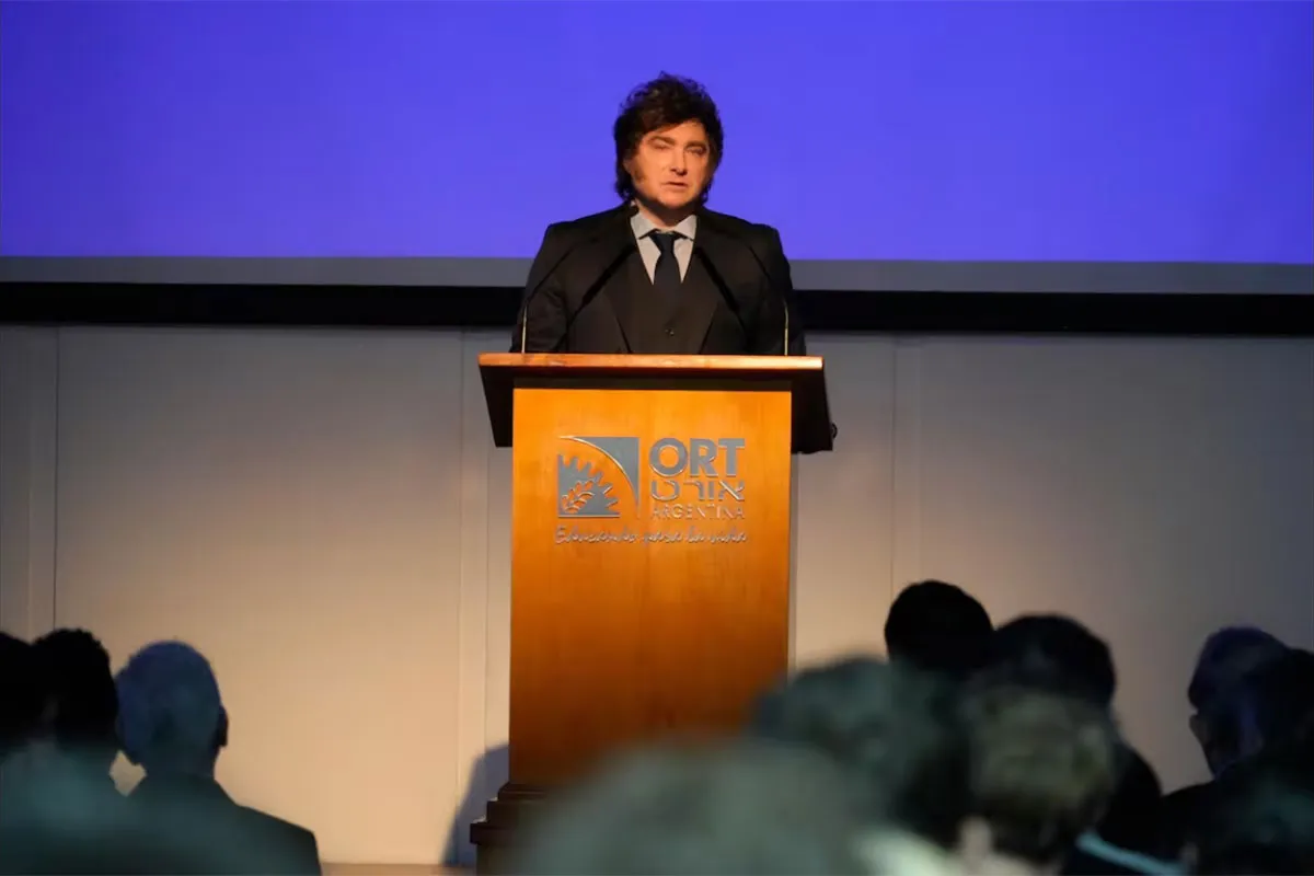 Javier Milei menghadapi tantangan politik dan konsolidasi oposisi di parlemen Argentina