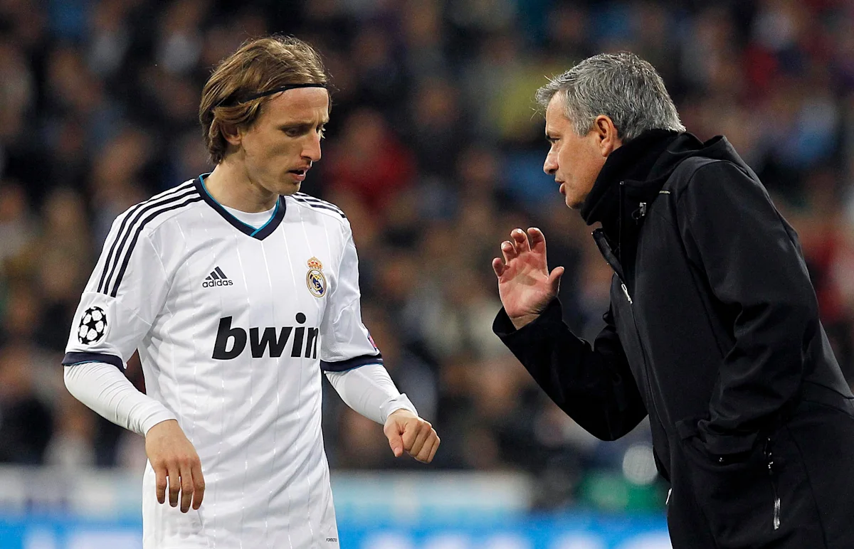José Mourinho memberikan keterangan pers terkait rekrutmen pemain Real Madrid