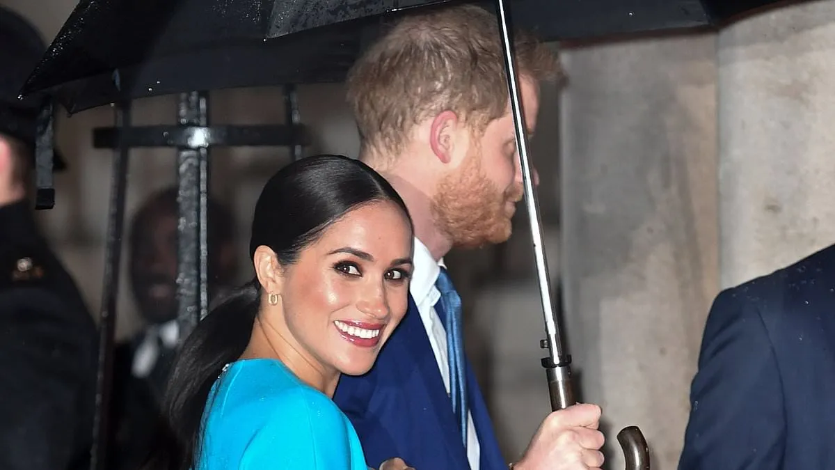 Kritik tajam Jan Moir terhadap rencana kepulangan Meghan Markle ke Inggris di tengah rendahnya popularitas.
