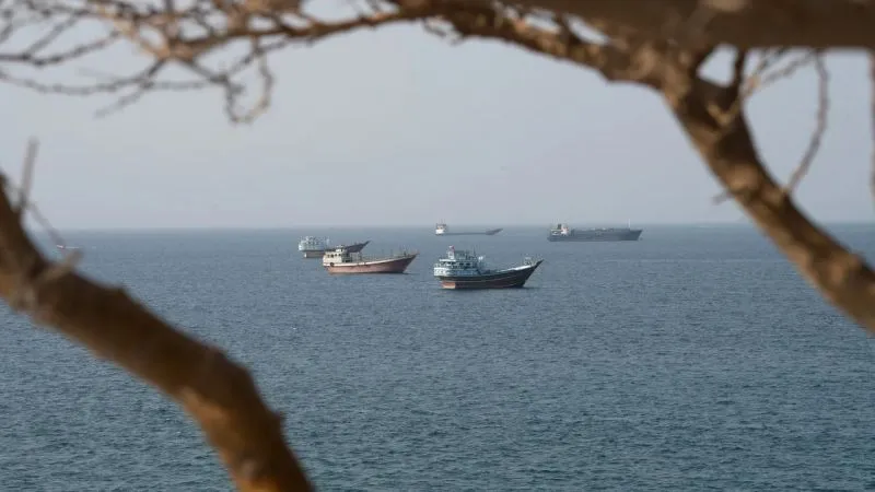 Ketegangan geopolitik antara Amerika Serikat dan Iran memicu sanksi ekonomi baru serta pembatasan di Selat Ormuz