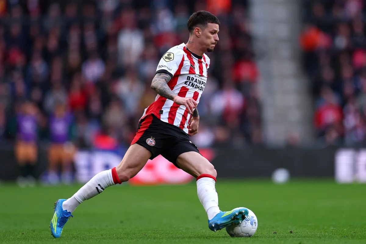Lazio minati winger PSV Eindhoven Dennis Man di bursa transfer