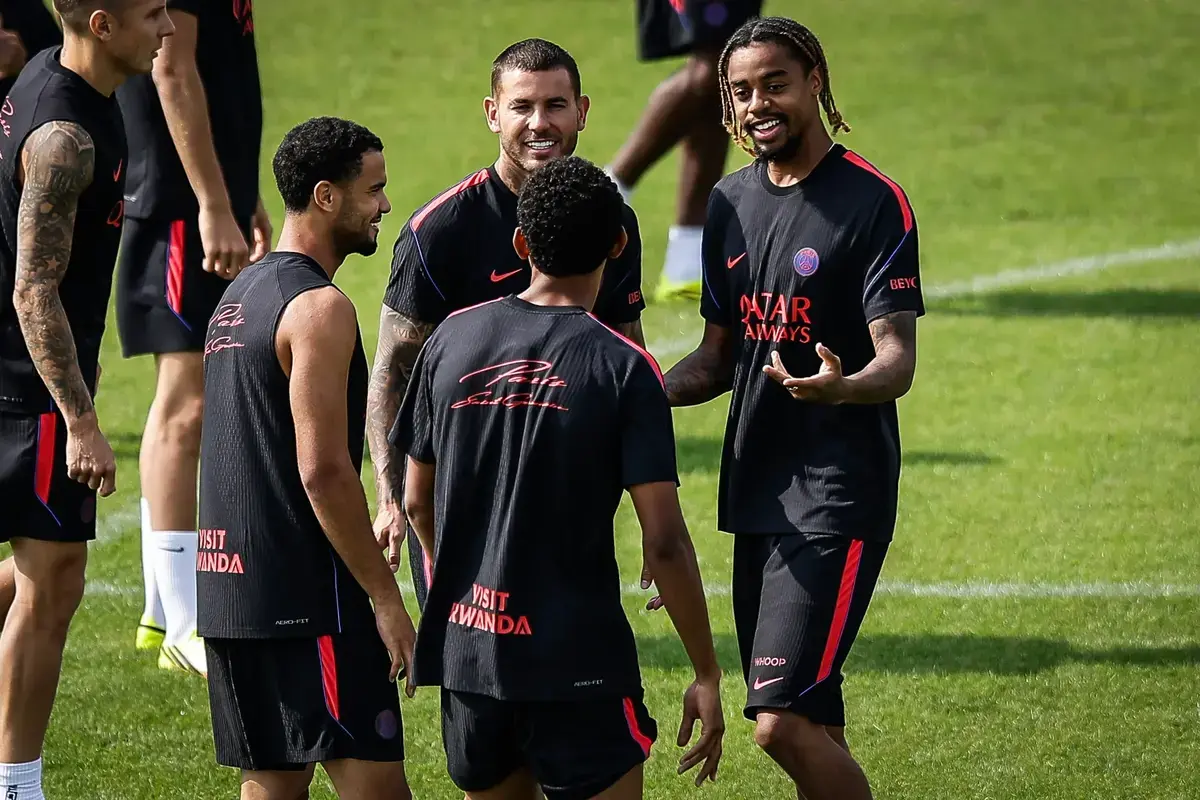 Liverpool terapkan strategi berisiko dalam negosiasi transfer Bradley Barcola dengan PSG