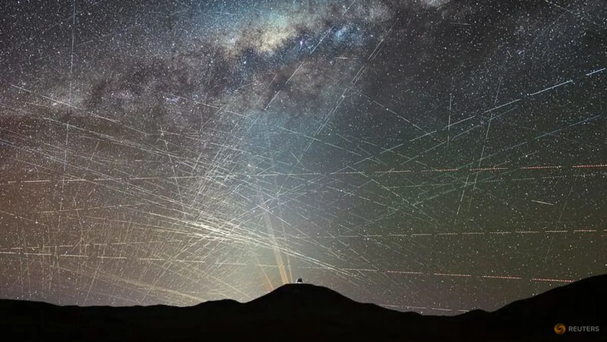 Lonjakan satelit di orbit bumi mengancam observasi astronomi teleskop global