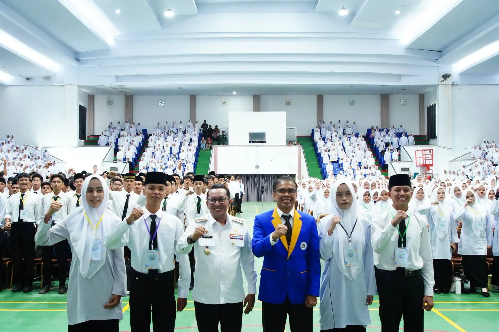 Ribuan mahasiswa baru UIN Mahmud Yunus Batusangkar mengikuti PBAK 2026