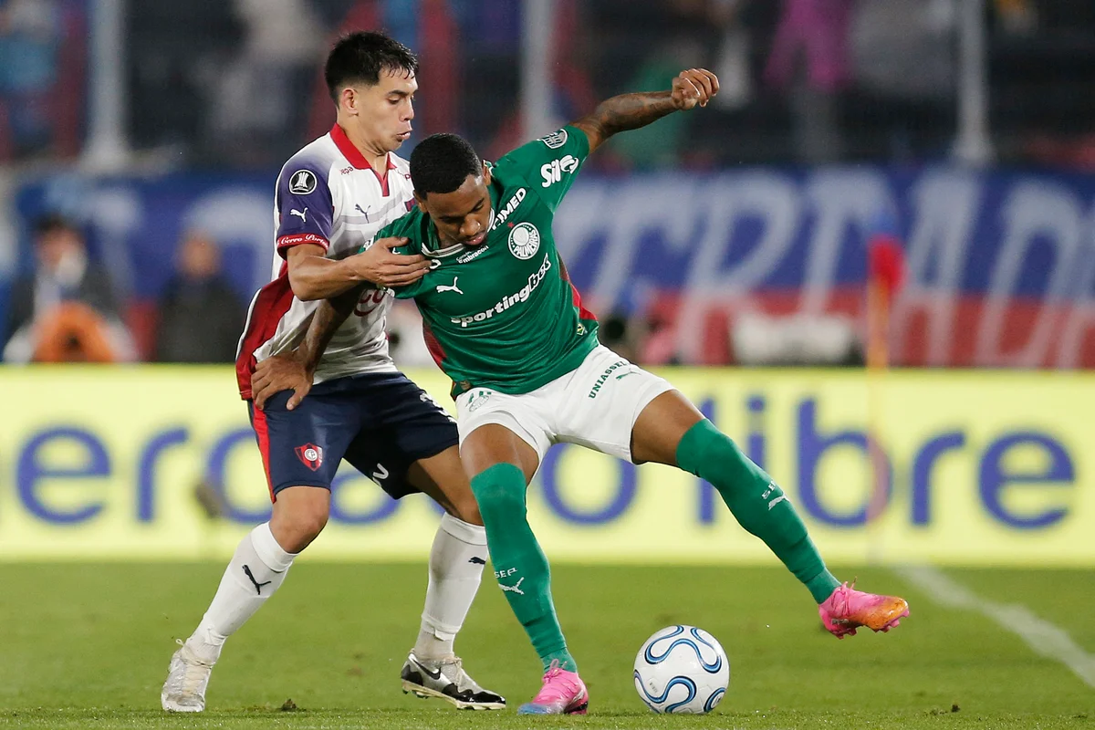 Manchester City incar winger Palmeiras Allan untuk gantikan Savinho di musim panas 2026